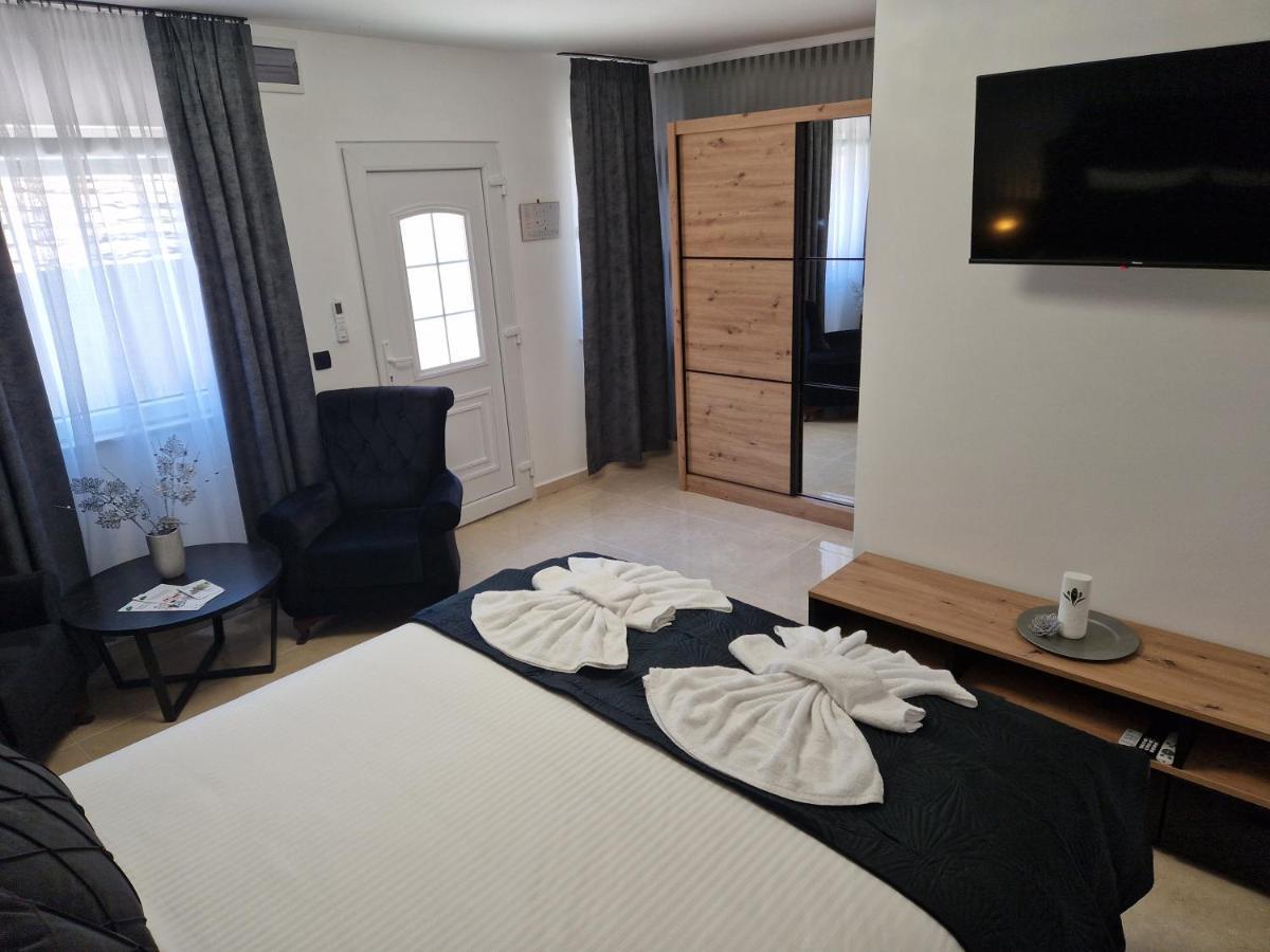 Apartment Sobe I Tena *